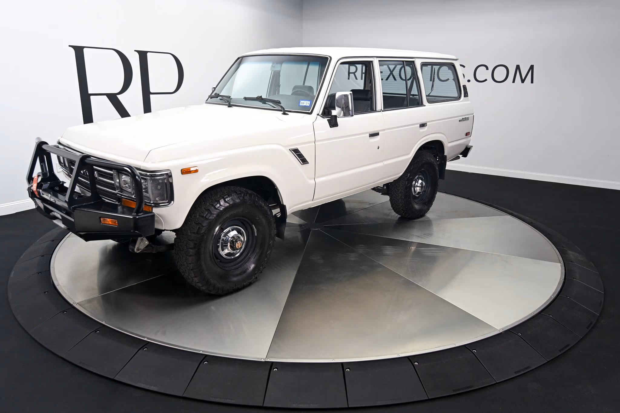 1988 Toyota Land Cruiser - Image 1 of 24