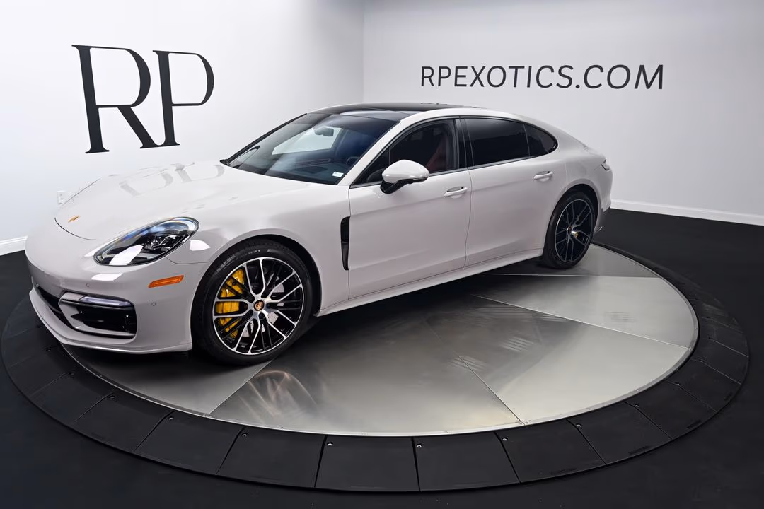 2023 Porsche Panamera Turbo S Executive