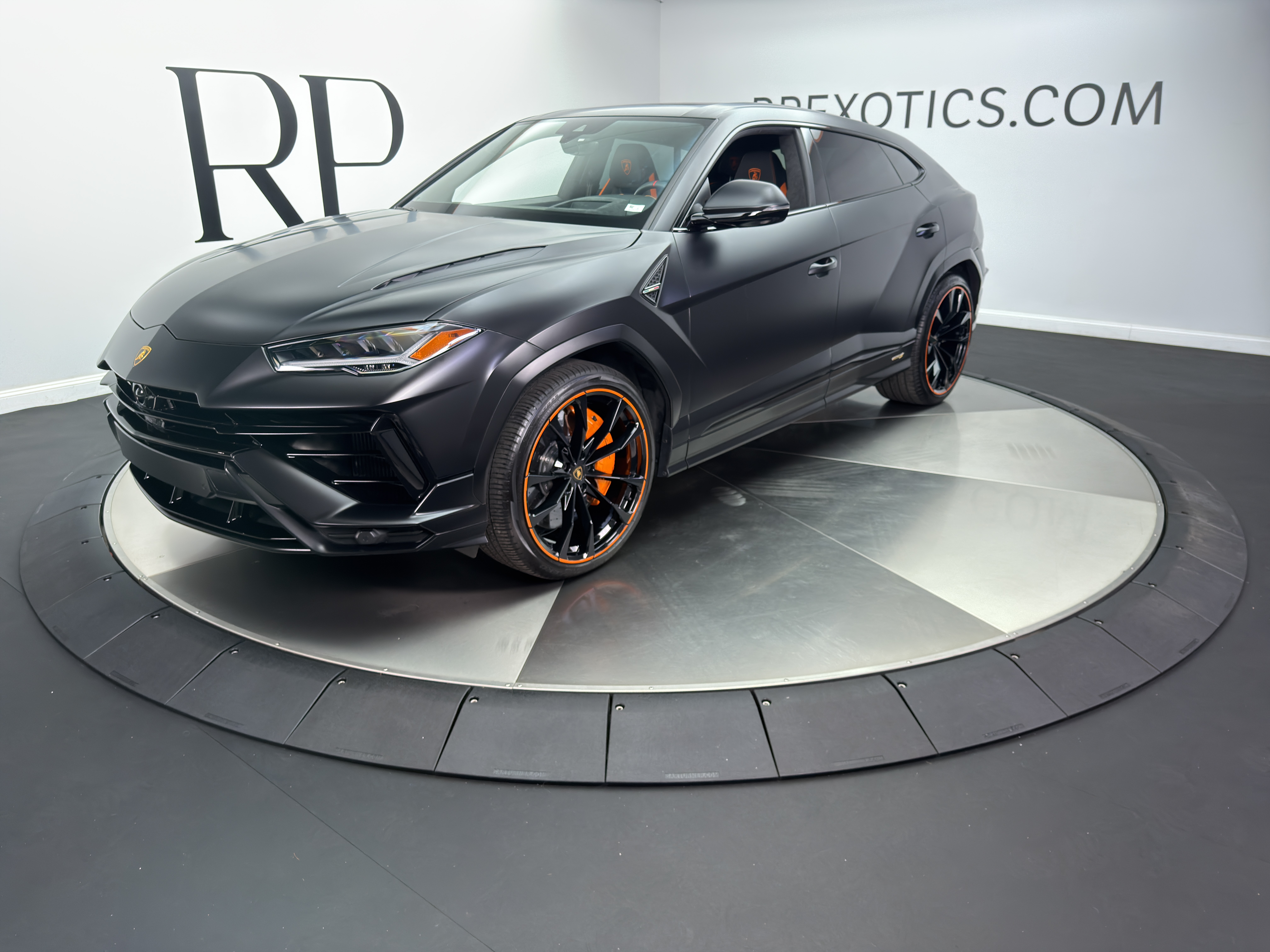 2024 Lamborghini Urus S