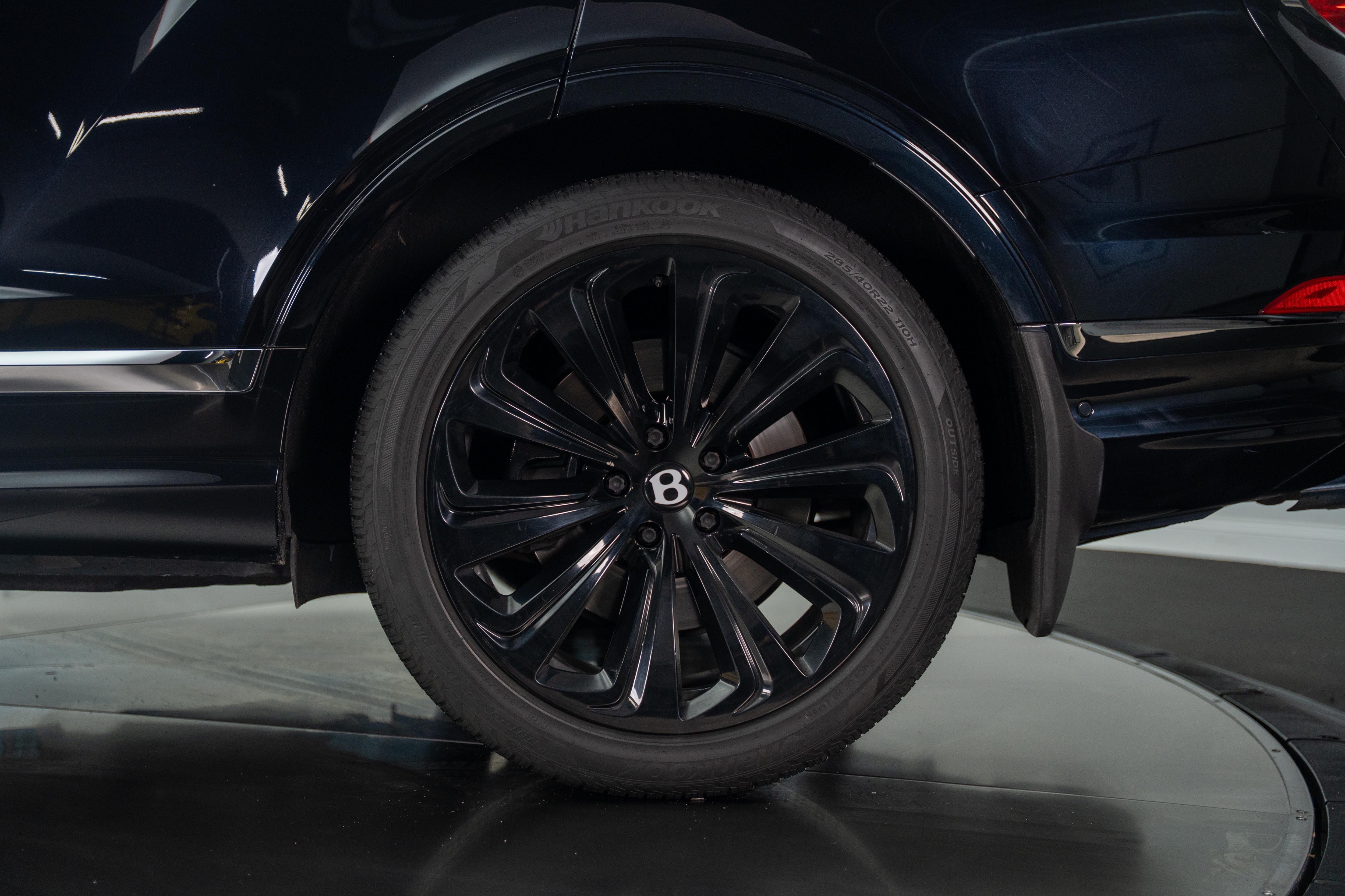 2021 Bentley Bentayga Base - Photo 29