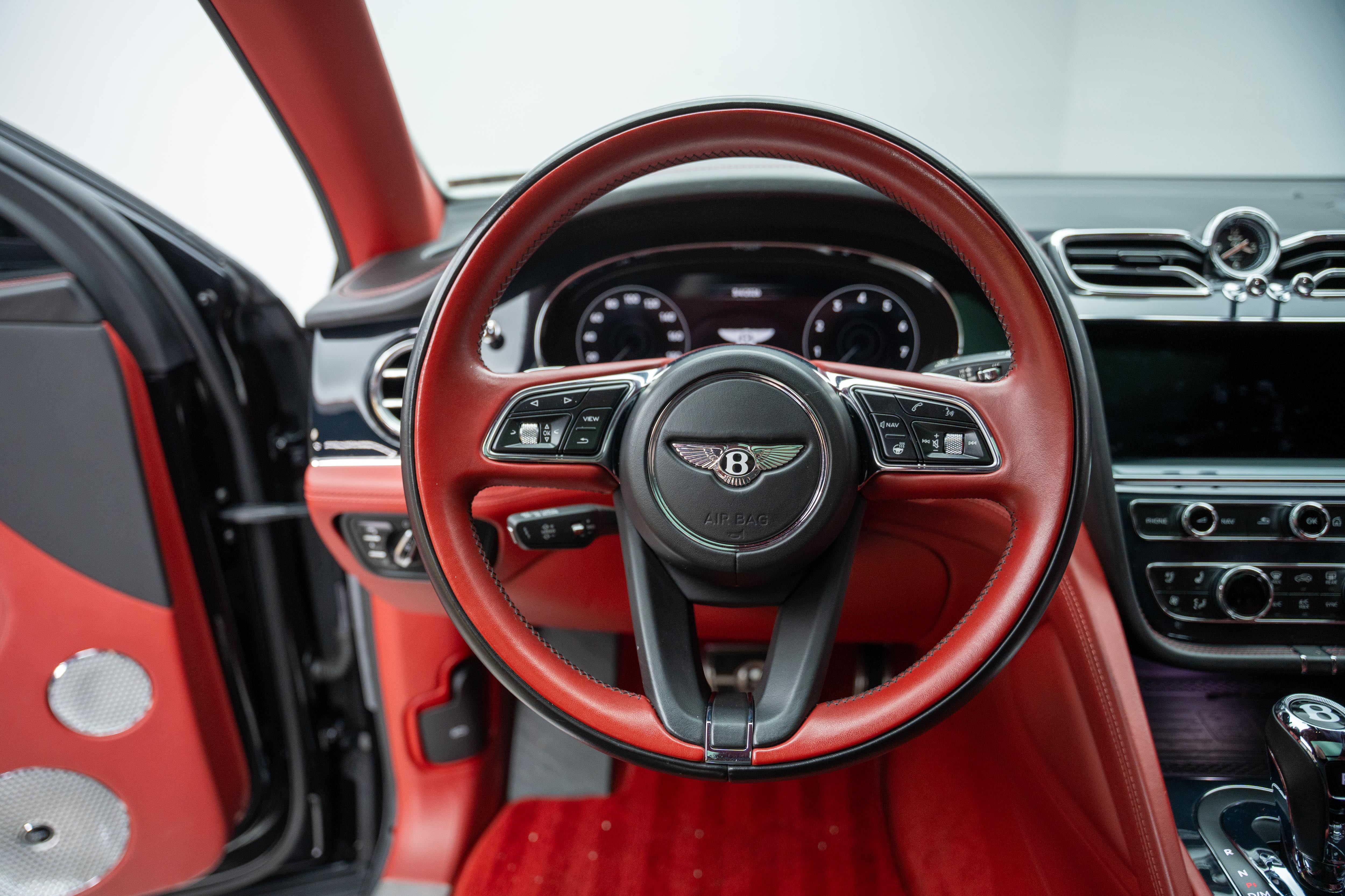 2021 Bentley Bentayga Base - Photo 18