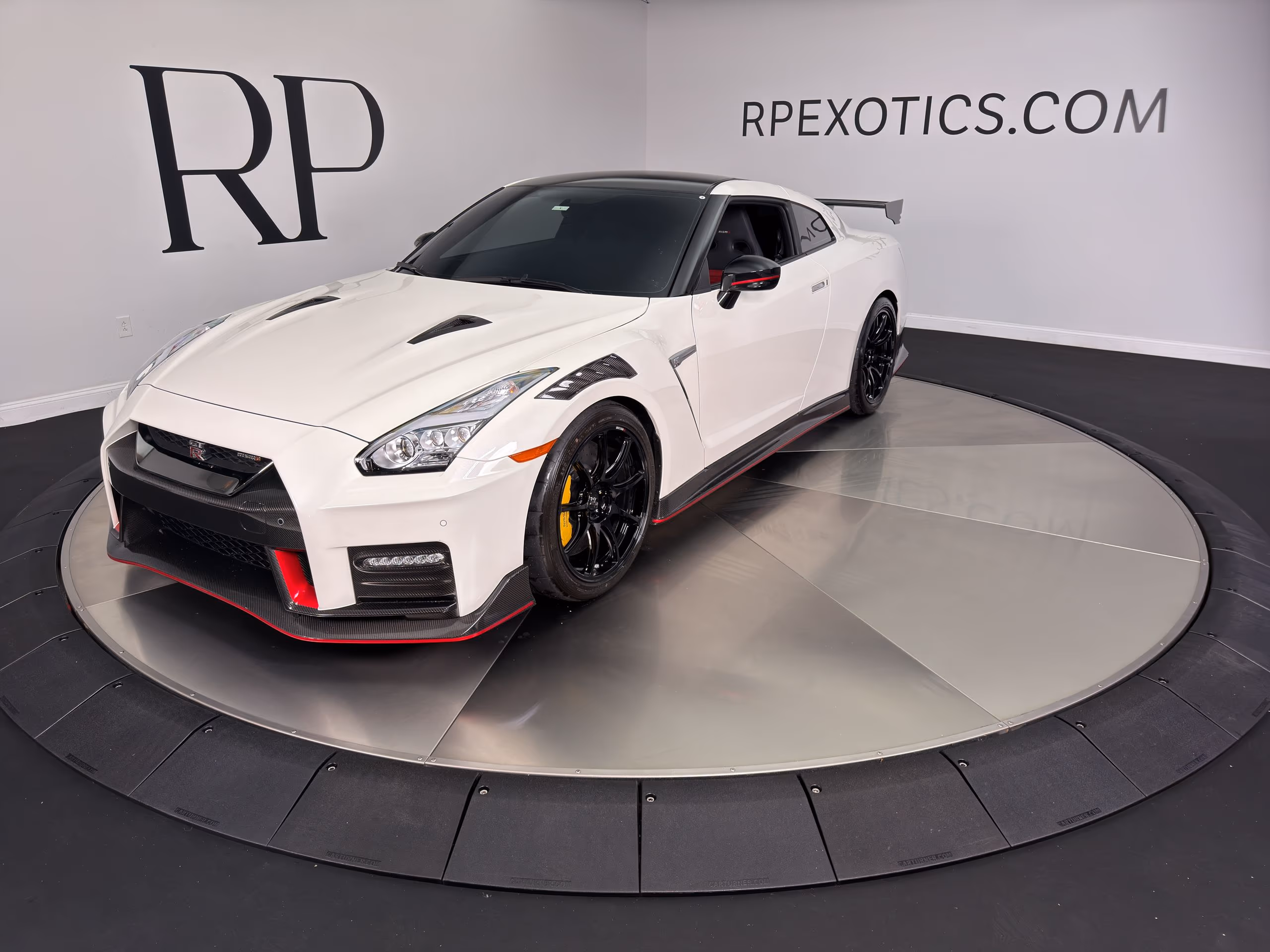 2021 Nissan GT-R