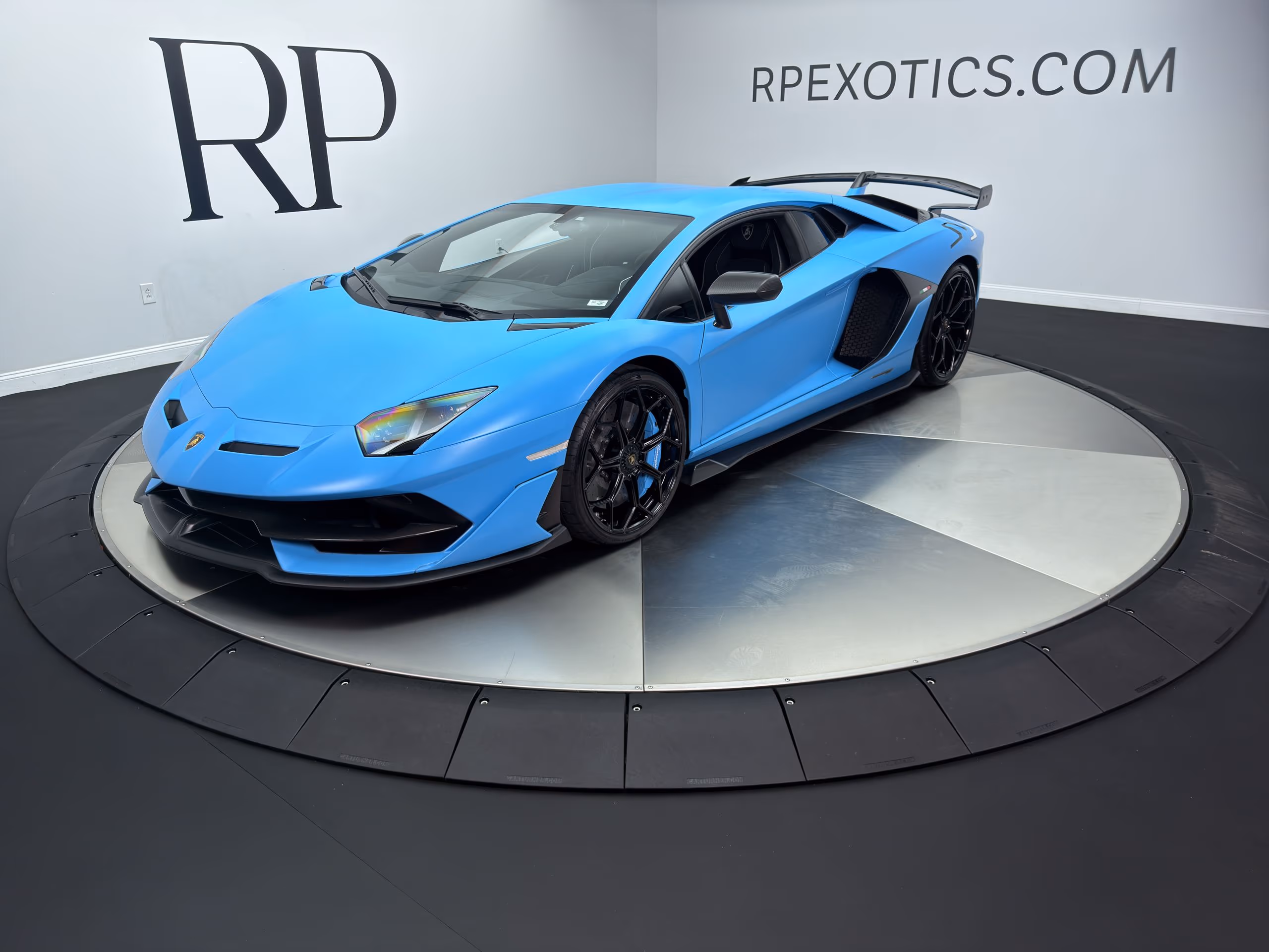 2019 Lamborghini Aventador
