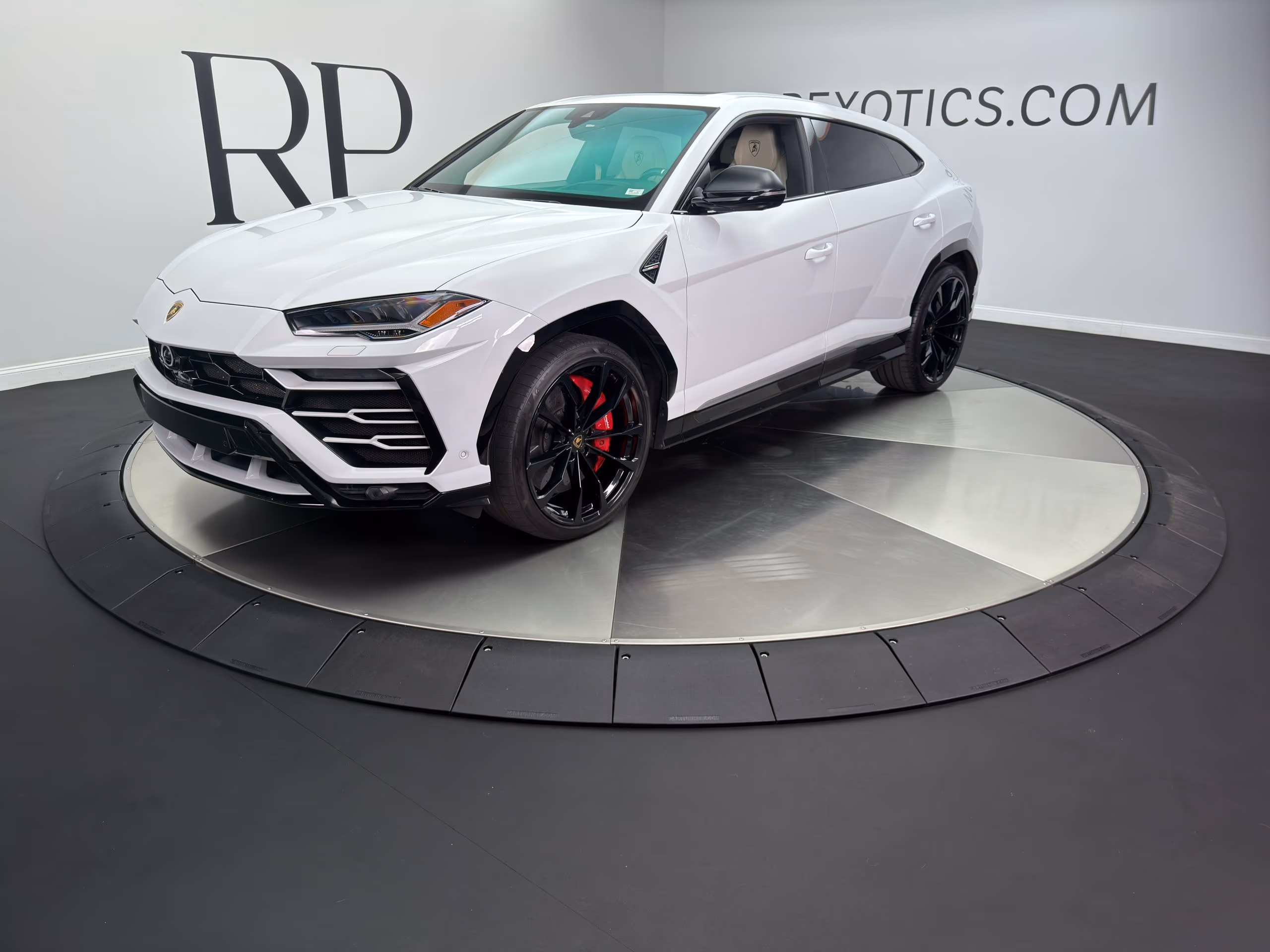 2019 Lamborghini Urus