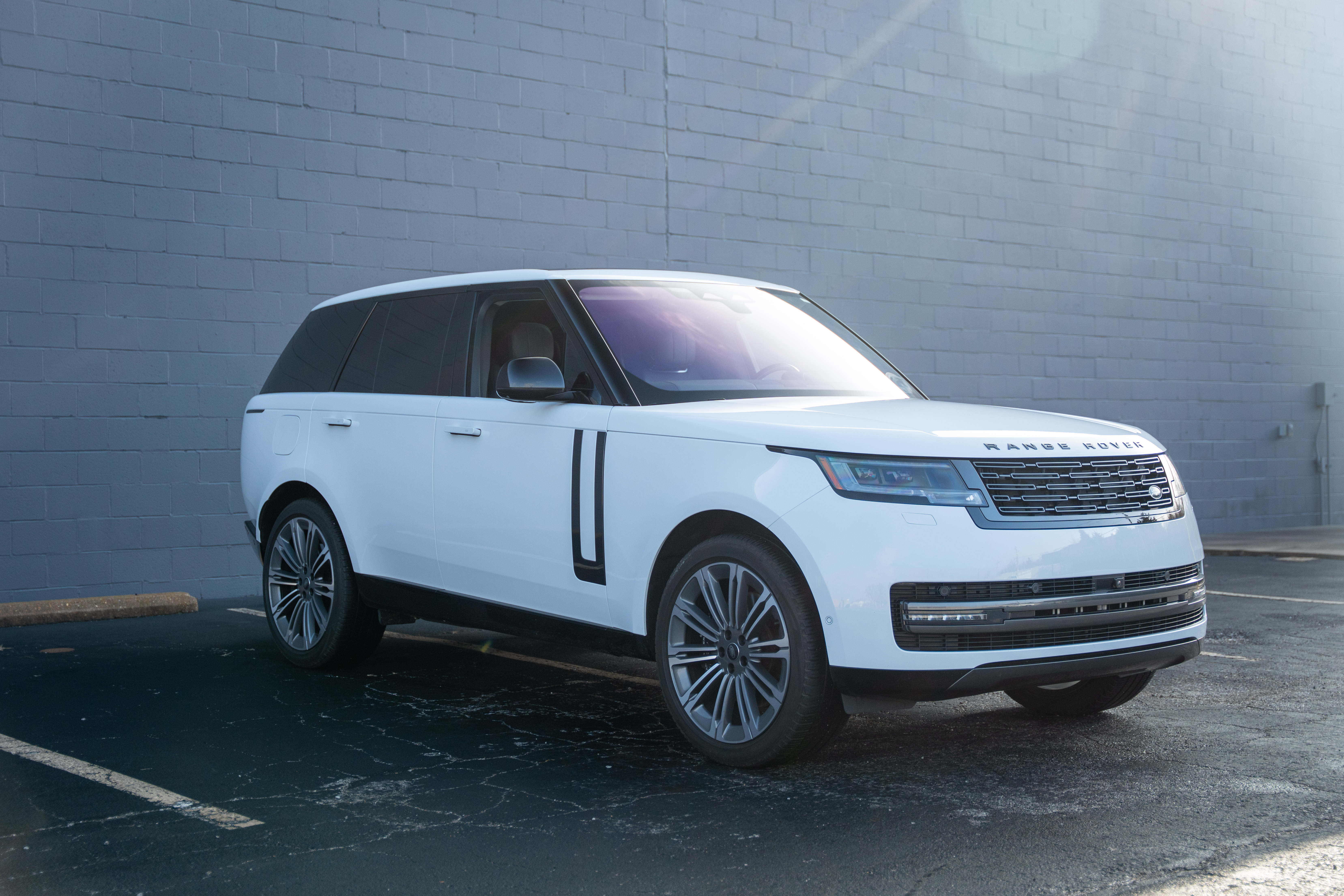 2023 Land Rover Range Rover SE - Photo 10