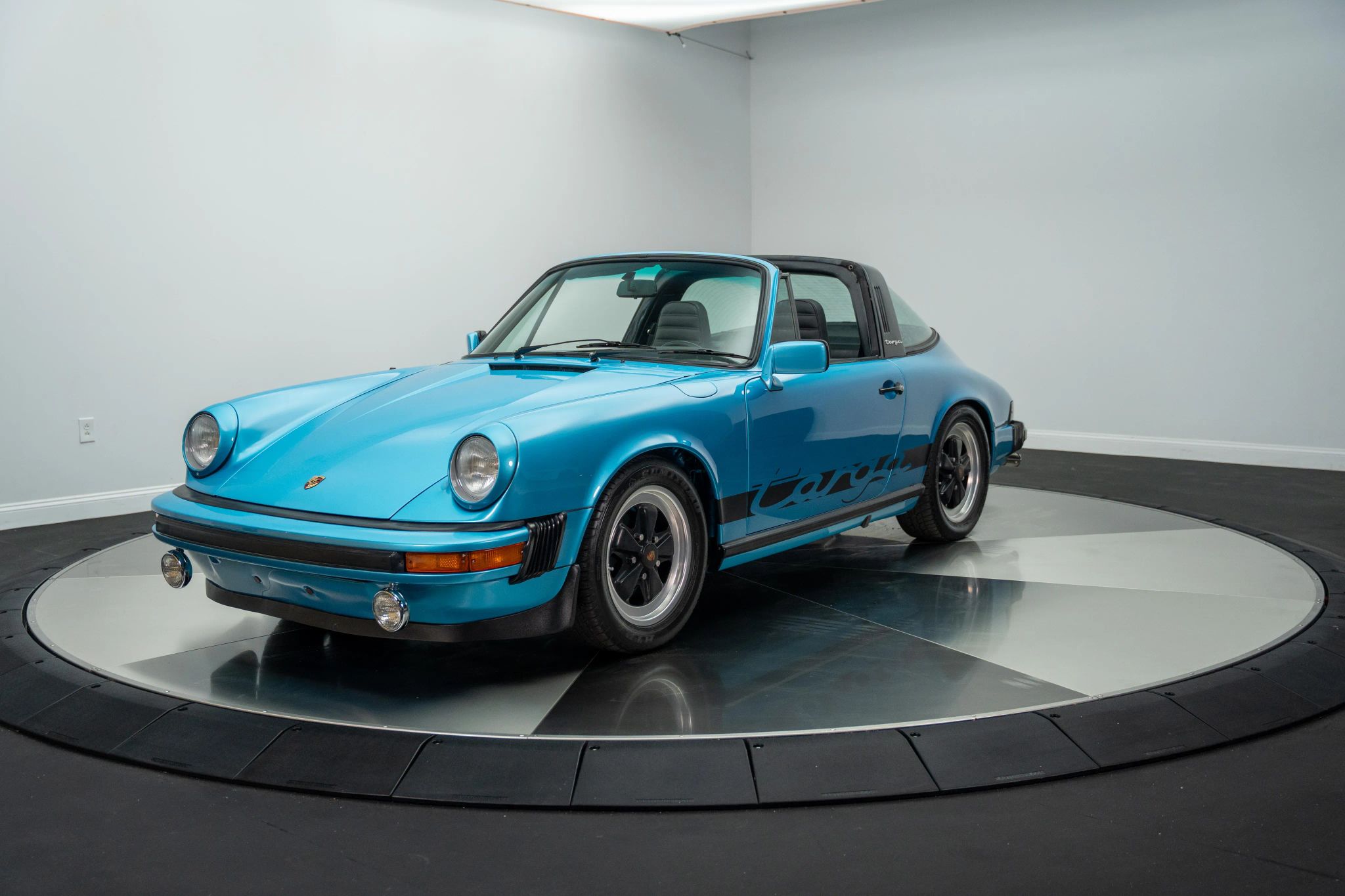 1977 Porsche 911 - Image 1 of 205