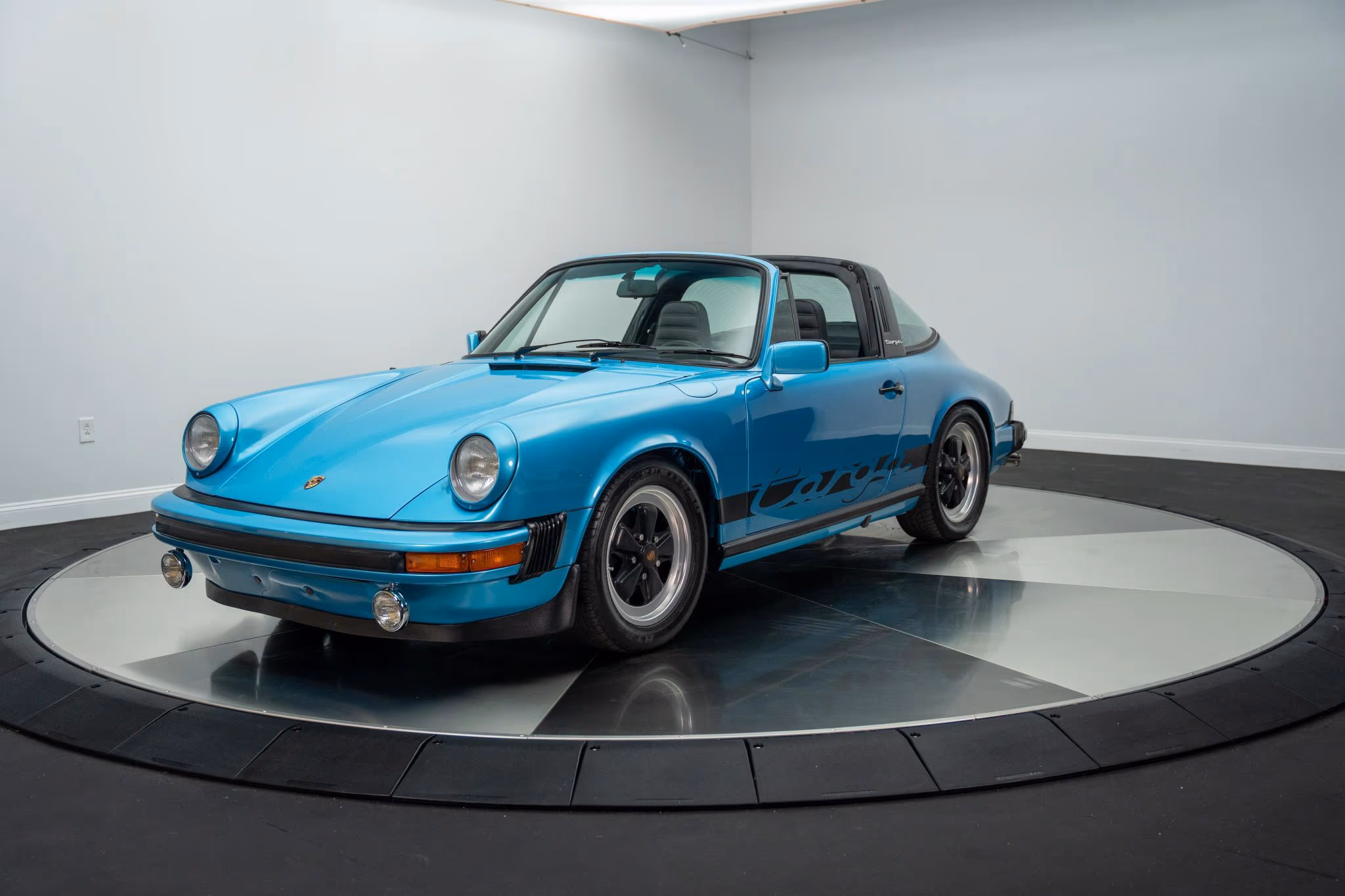 1977 Porsche 911 - Image 1 of 205