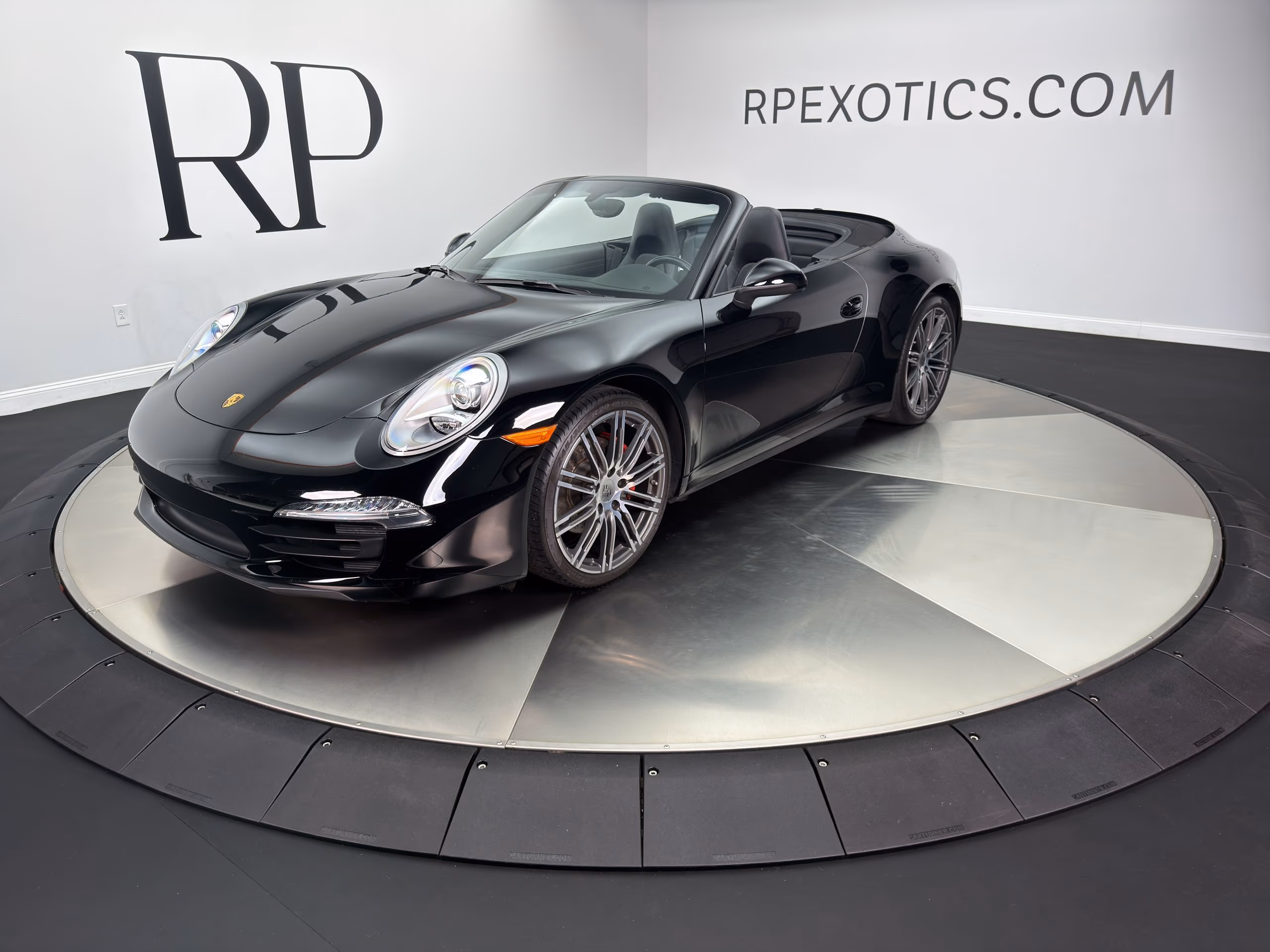 2015 Porsche 911 - Image 1 of 33
