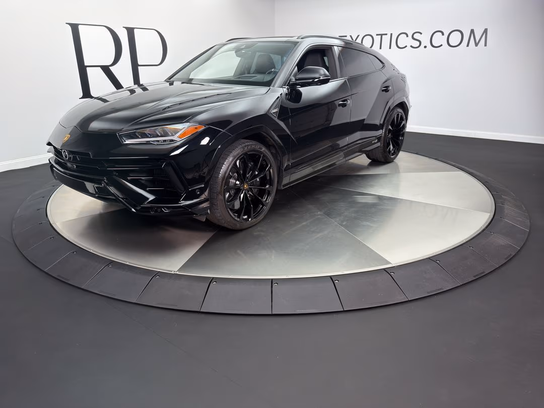 2023 Lamborghini Urus S