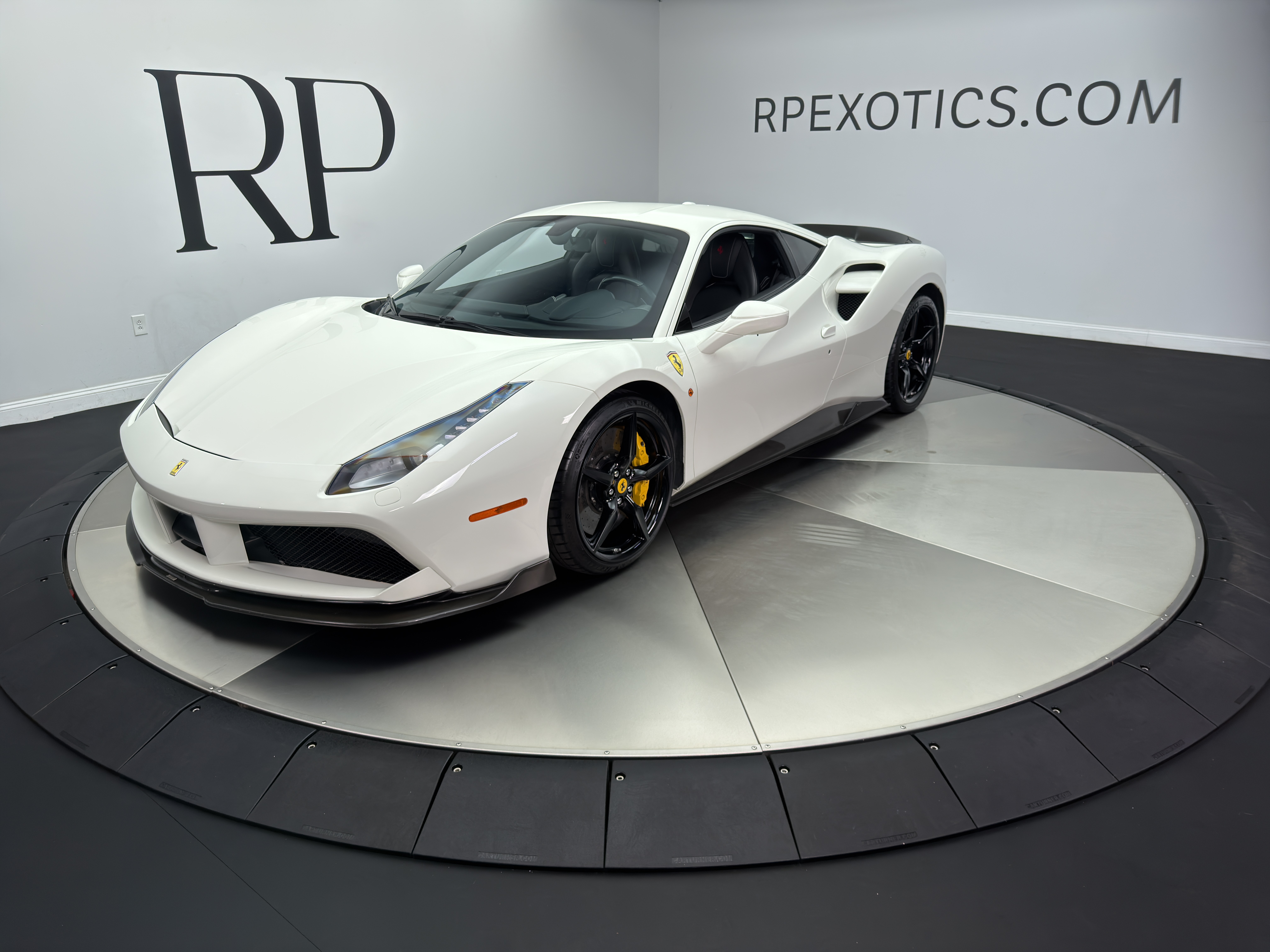 2019 Ferrari 488 GTB Base