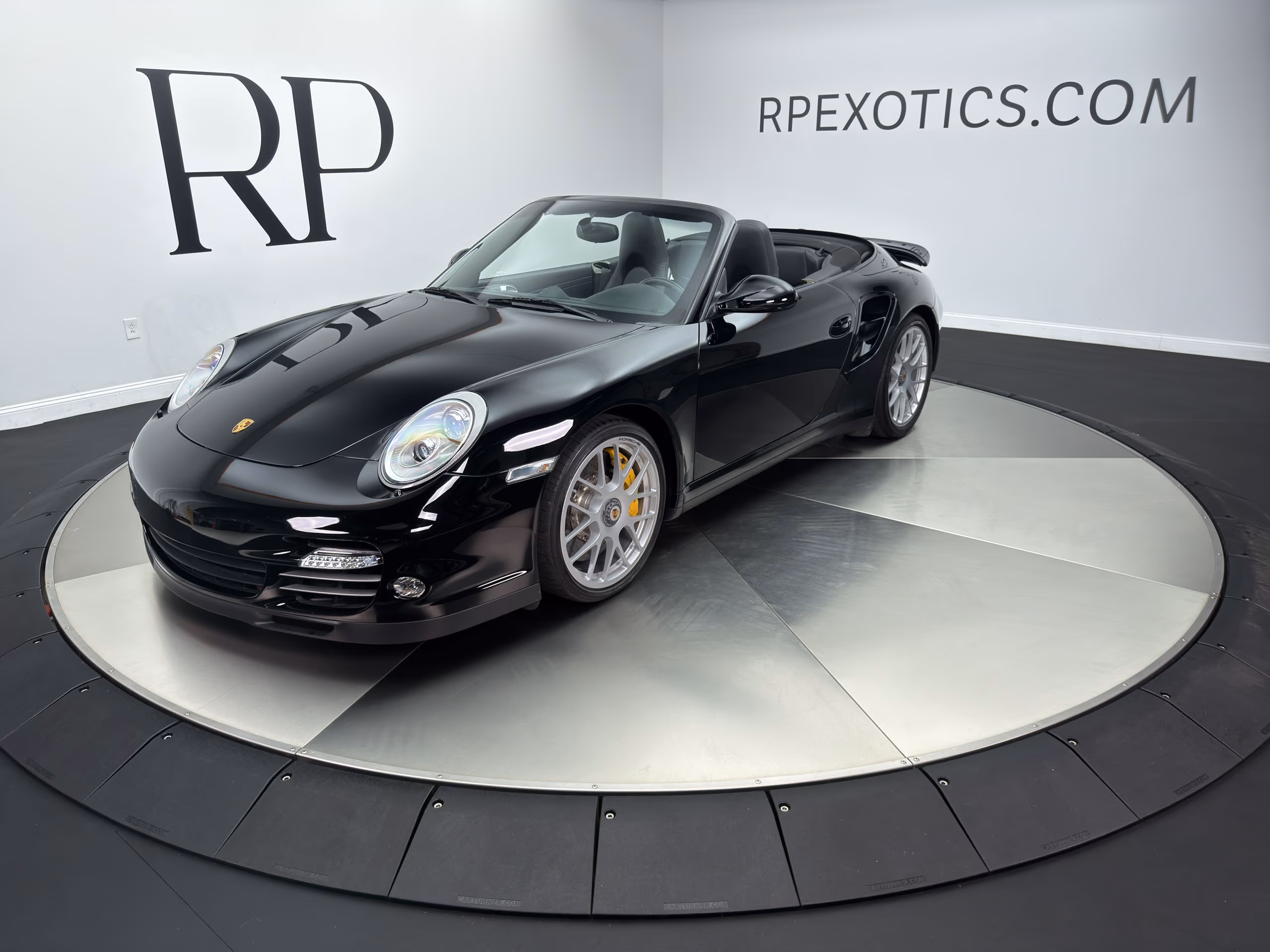 2011 Porsche 911 - Image 1 of 33