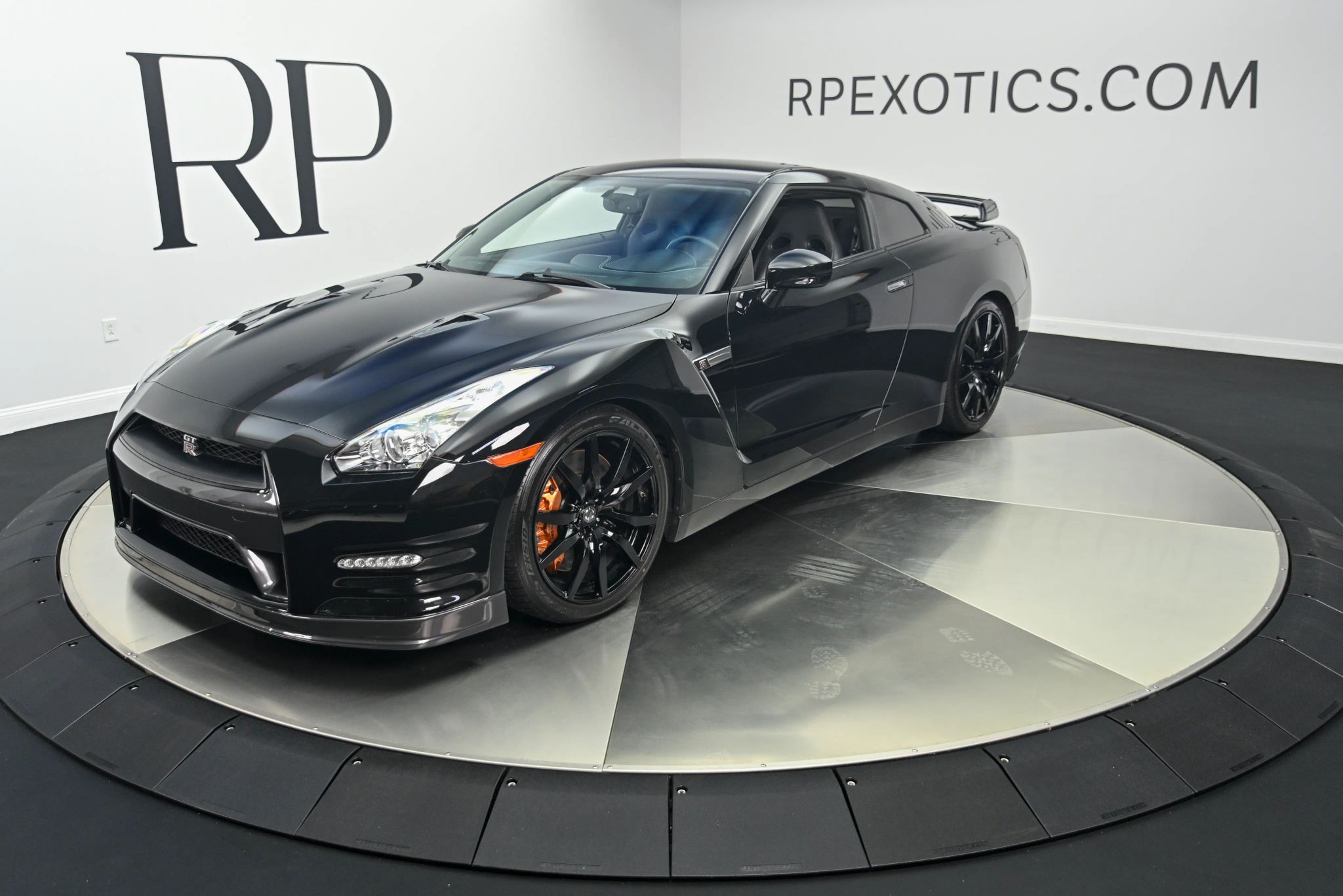 2014 Nissan GT-R