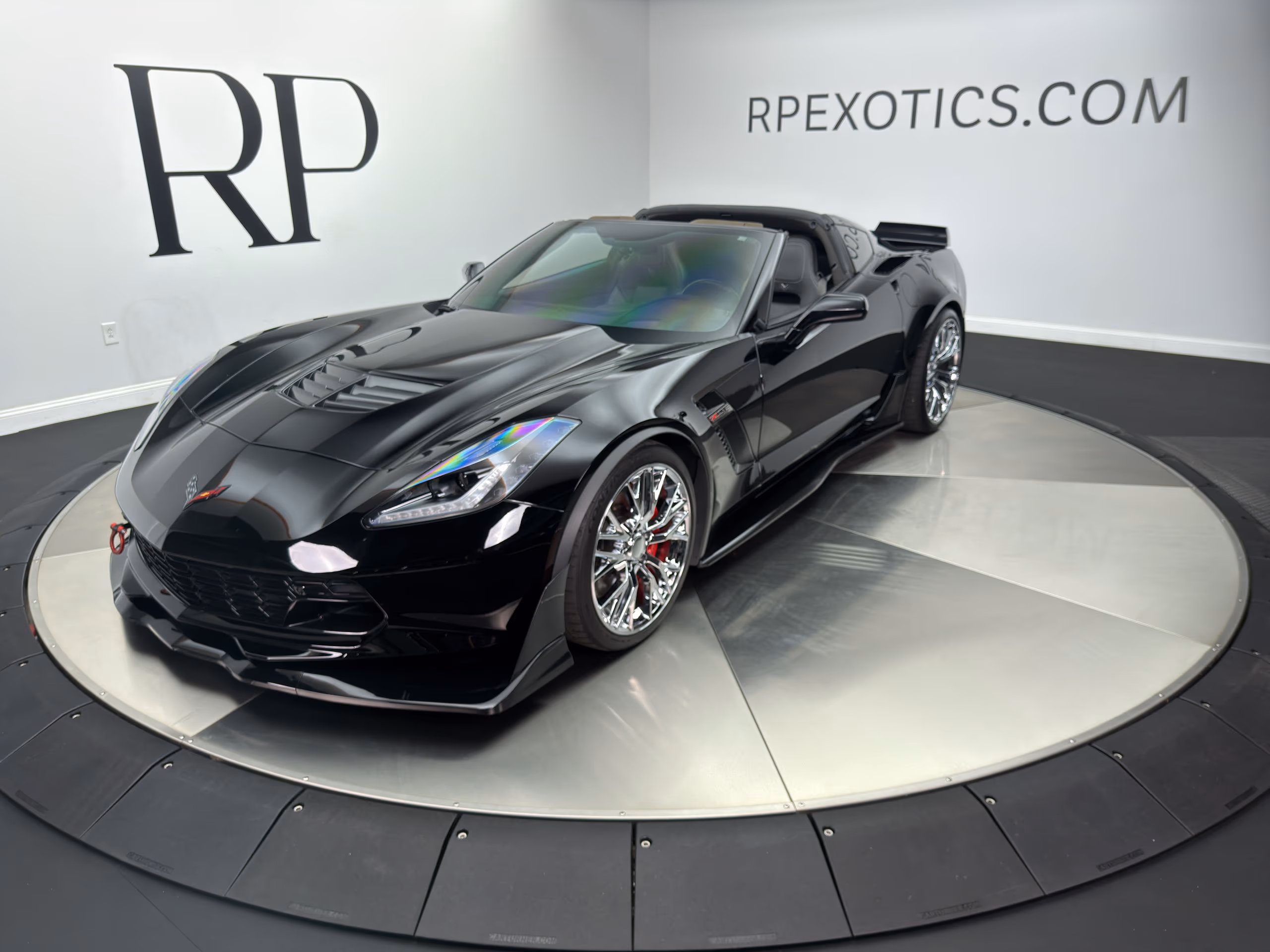 2018 Chevrolet Corvette - Image 1 of 32