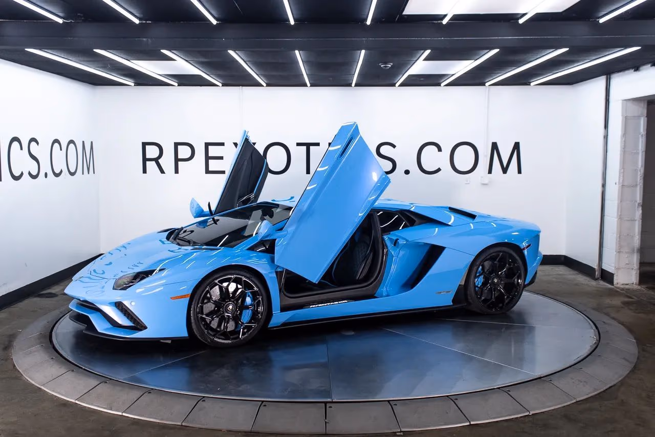 2018 Lamborghini Aventador S - Image 1 of 1