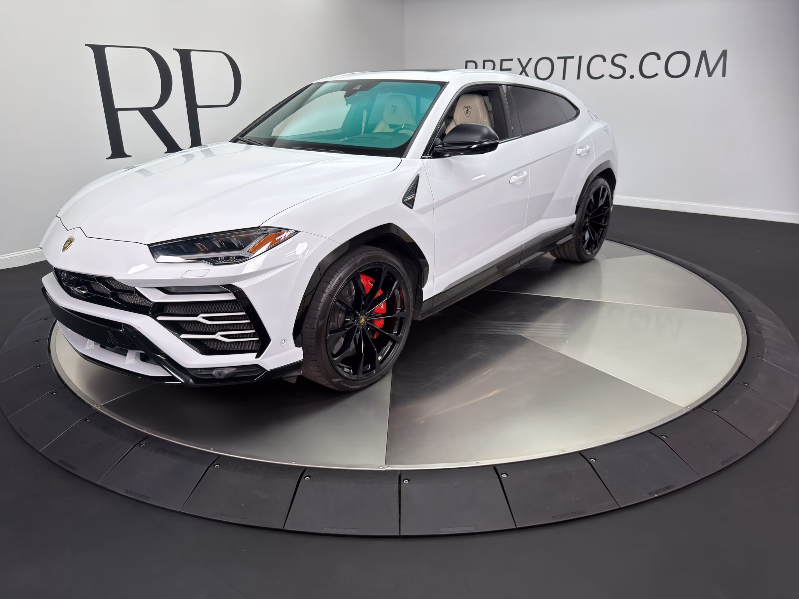 2019 Lamborghini Urus