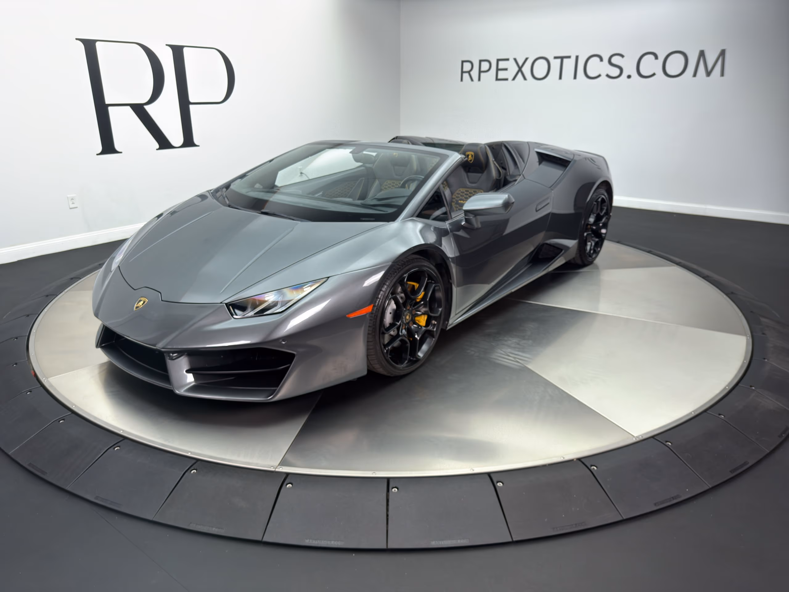 2017 Lamborghini Huracan - Image 1 of 1