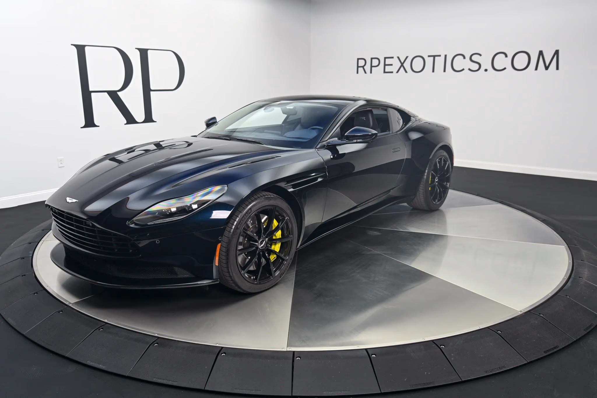 2019 Aston Martin DB11