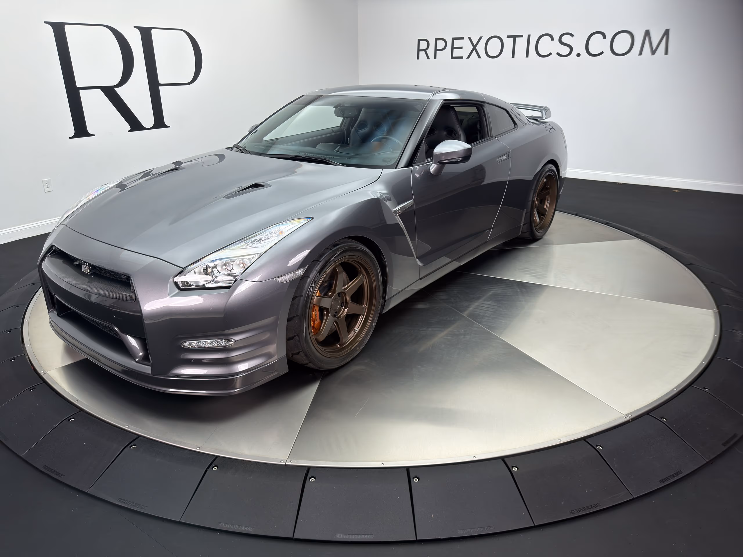 2015 Nissan GT-R